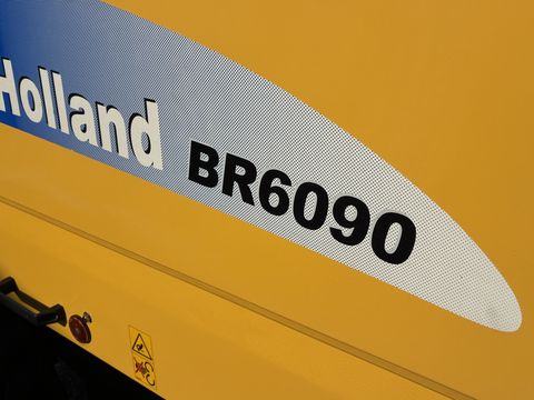 New Holland BR 6090