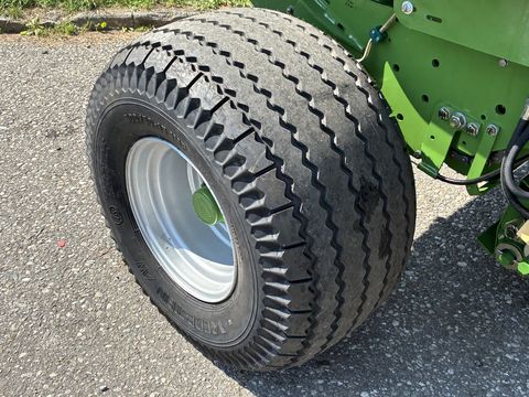 Krone Comprima F 125 XC 