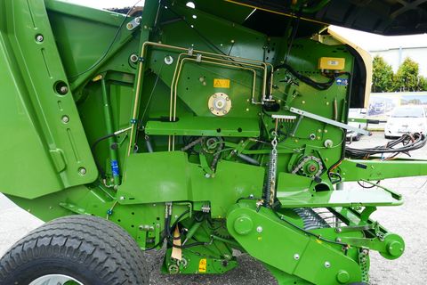 Krone Comprima F 125 XC 