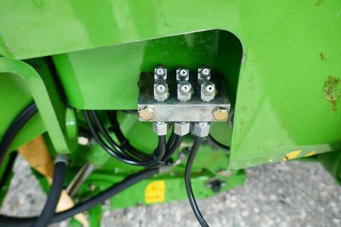 Krone Comprima F 125 XC 