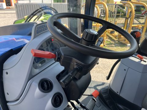 New Holland T6020 Elite