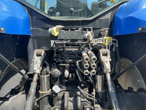 New Holland T6020 Elite