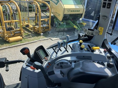 New Holland T6020 Elite