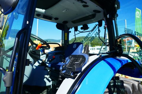 New Holland T5.90S Synchro Shuttle