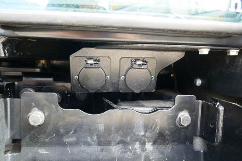 New Holland T5.140 Auto Command (Stage V)