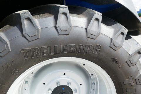New Holland T5.140 Auto Command (Stage V)