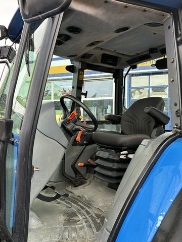 New Holland TL100A (4WD)