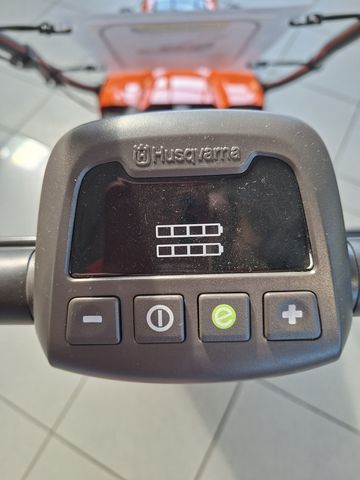 Husqvarna Akku-Rasenmäher LC 353iVX