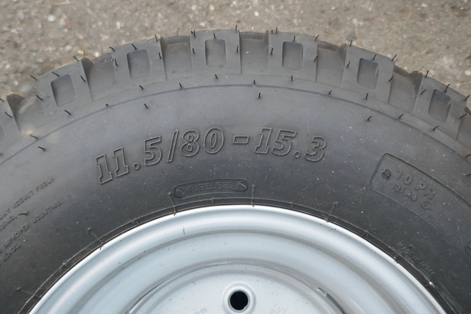 BKT 11.5/80-15,3 3