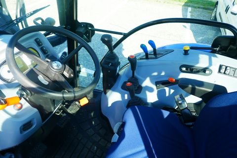 New Holland T5.90S Powershuttle