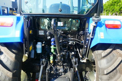 New Holland T5.90S Powershuttle