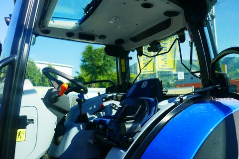 New Holland T5.90S Powershuttle