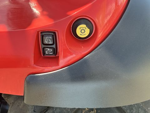 Steyr Kompakt 4085 Komfort 1