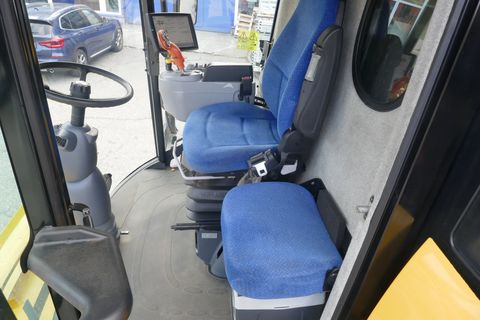 New Holland CX5090 Elevation