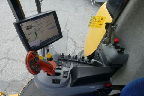 New Holland CX5090 Elevation