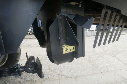 New Holland CX5090 Elevation