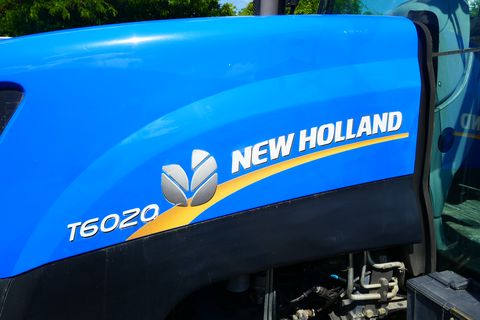 New Holland T6020 Delta