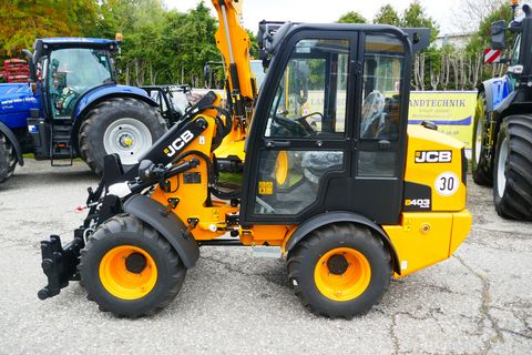 JCB 403 Agri Plus