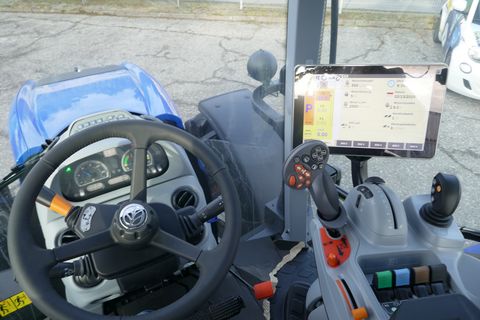 New Holland T5.110 Auto Command (Stage V)