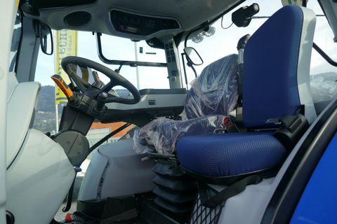 New Holland T5.110 Auto Command (Stage V)