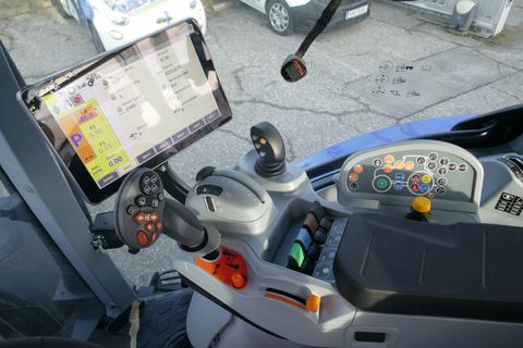 New Holland T5.110 Auto Command (Stage V)
