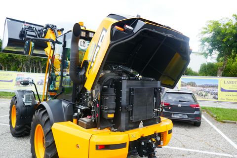 JCB TM 320