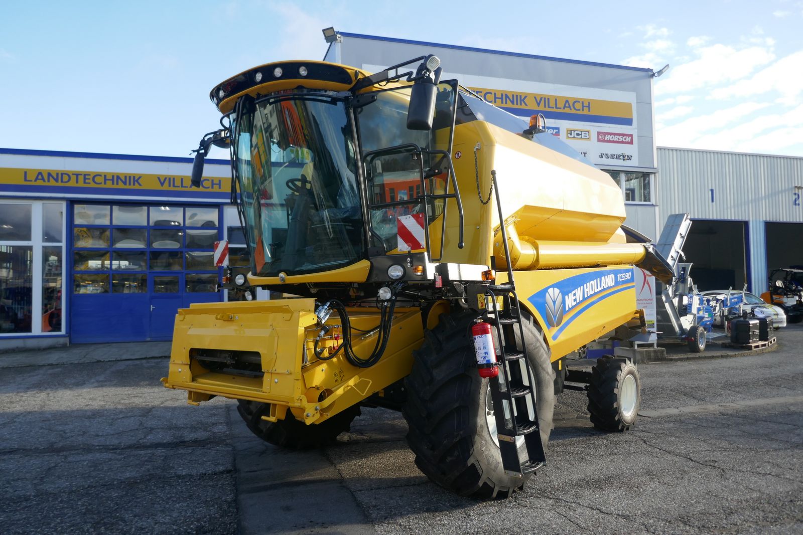New Holland TC 5.90 3