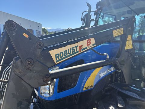 New Holland T4030 DeLuxe