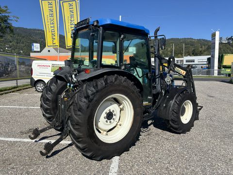 New Holland T4030 DeLuxe
