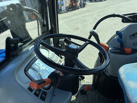 New Holland T4030 DeLuxe