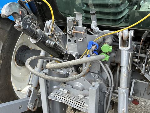 New Holland TL90 (4WD)