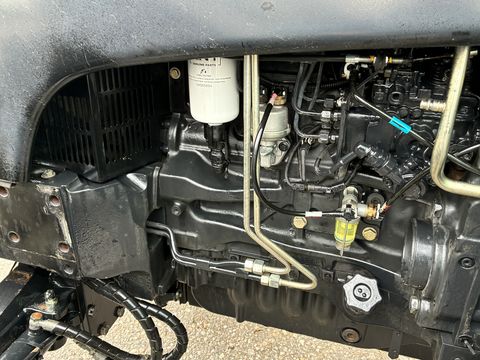 New Holland T6020 Delta