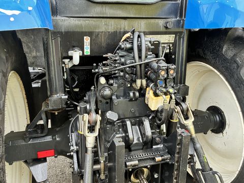 New Holland T6020 Delta