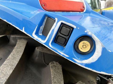 New Holland T6020 Delta