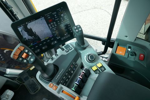JCB Fastrac 4220 iCON