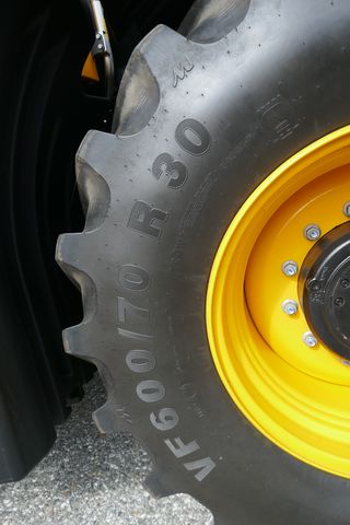JCB Fastrac 4220 iCON