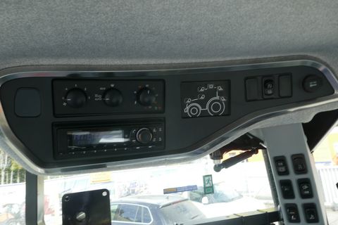 New Holland T5.140 Auto Command (Stage V)