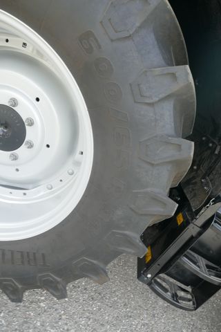 New Holland T5.140 Auto Command (Stage V)