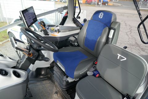 New Holland T7.245 PLM Auto Command
