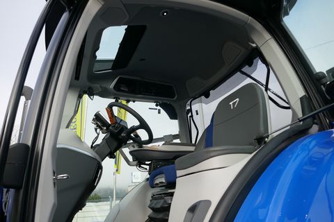 New Holland T7.245 PLM Auto Command