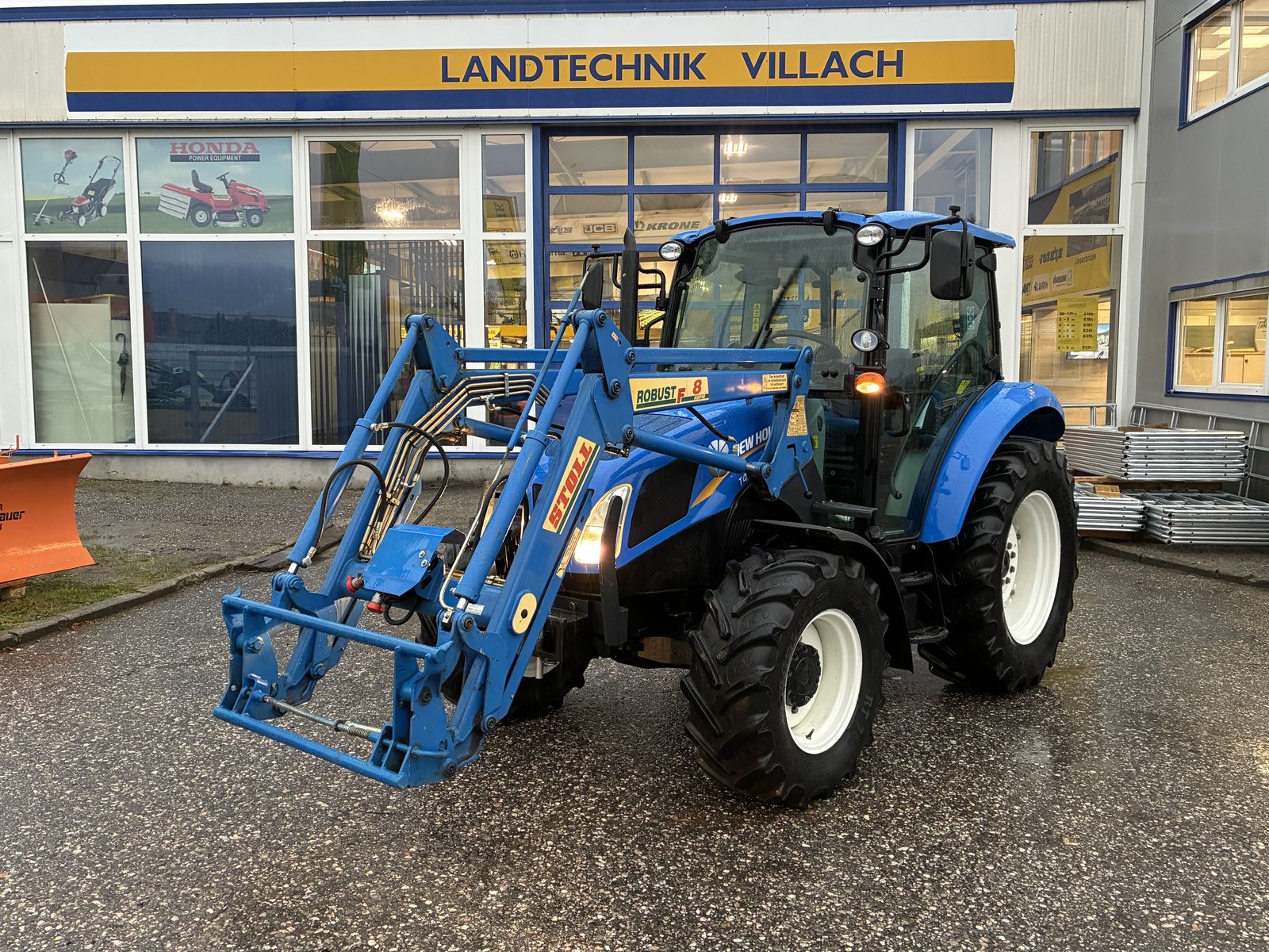 New Holland T4.75 Powerstar 1