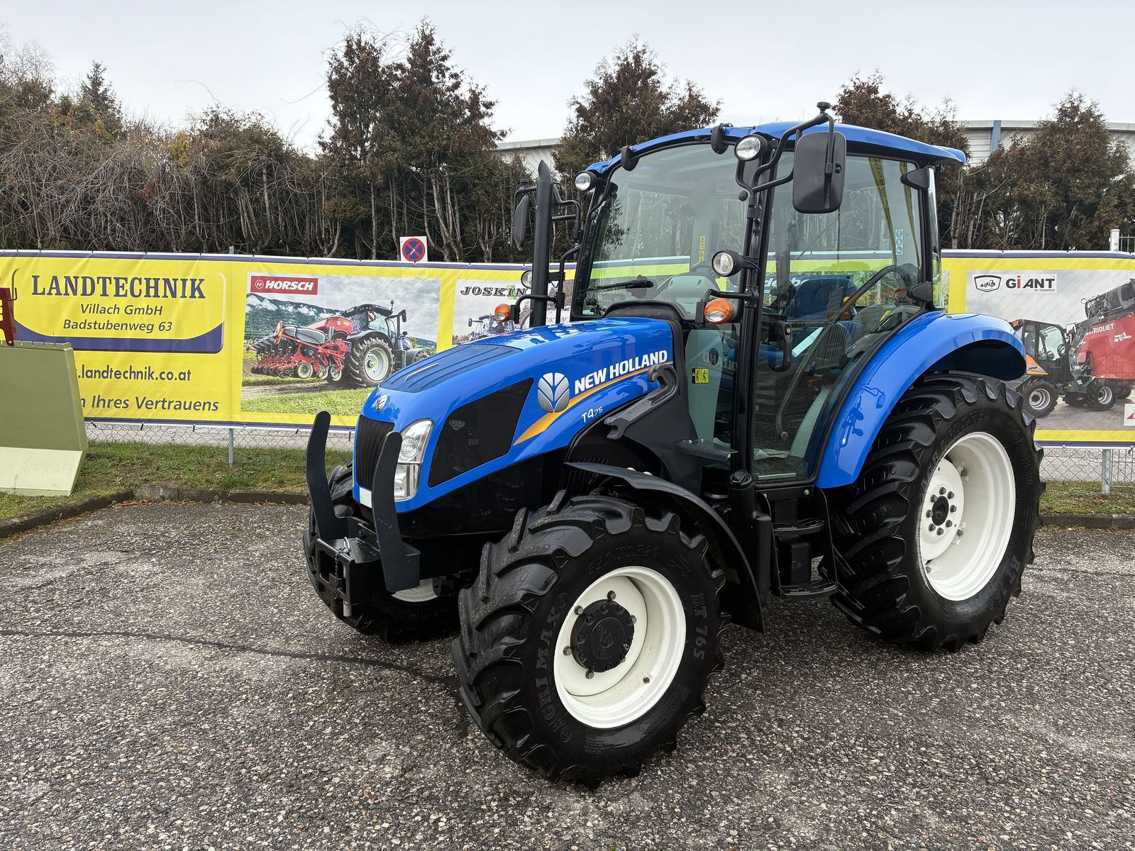 New Holland T4.75 Powerstar 3