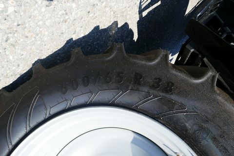 New Holland T6.145 Auto Command (Stage V)