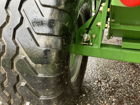 Krone Comprima F 125 XC