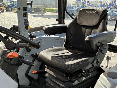 New Holland T5050