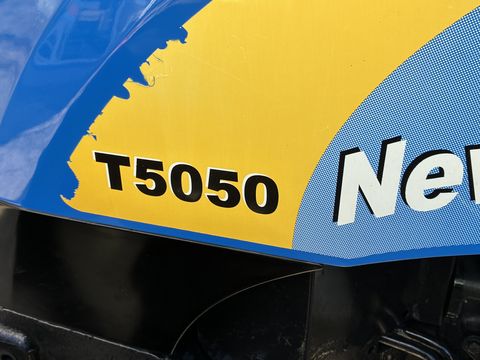 New Holland T5050