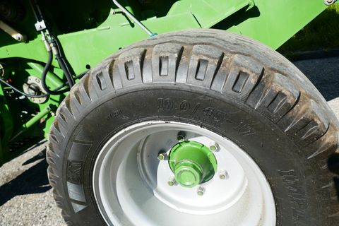Krone Comprima F 125 XC 