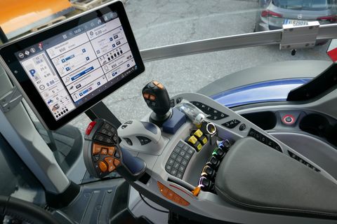 New Holland T7.315 PLM (Stage V)