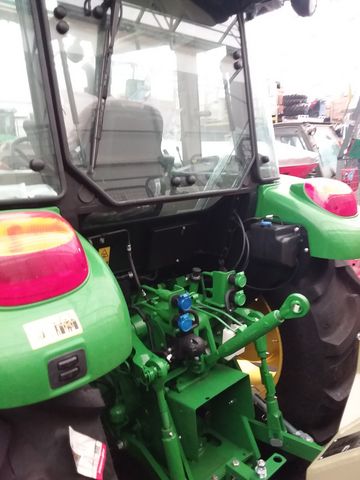 John Deere 5075E (Stage V)