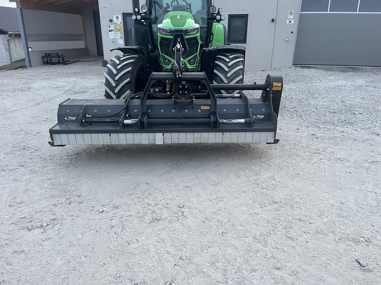 Fliegl SM Tornado 2750 2